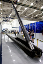 Výstavní exemplář jedné přistávací nohy pro Falcon 9 Foto: SpaceX