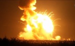 Exploze rakety Antares po dopadu na kosmodrom Foto: Youtube.com