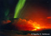 Sopka a polární záře na Islandu