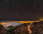 Meteory, kometa a Velký vůz nad La Palma