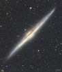 NGC 4565: Galaxie z boku