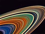 Saturnovy prstence (falešné barvy)