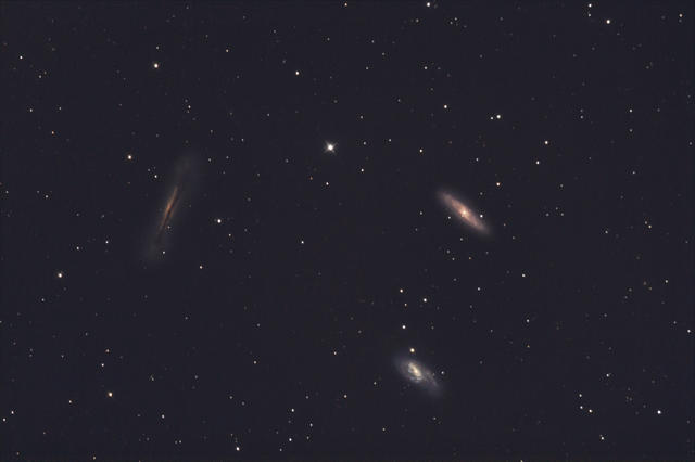 Leo triplet final malá