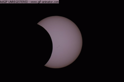 Animace částečného zatmění Slunce dne 4.1.2011 od 9.20 hod. do 10.17 hod.