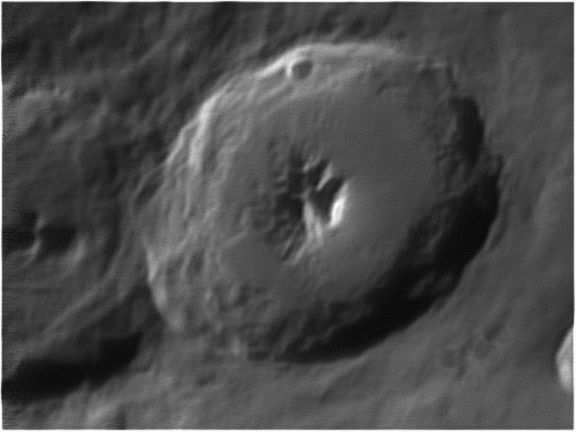 Měsíc-kráter Cyrillus