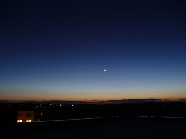 Jupiter a Měsíc 6.3. 2011 2