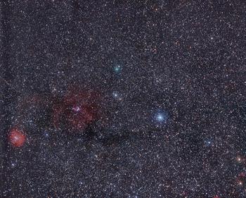 Kometa Hartley u mlhovin Kužel a Roseta