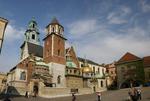 Polsko_Krakow_Wawel_katedr_la_panor_persp_sized